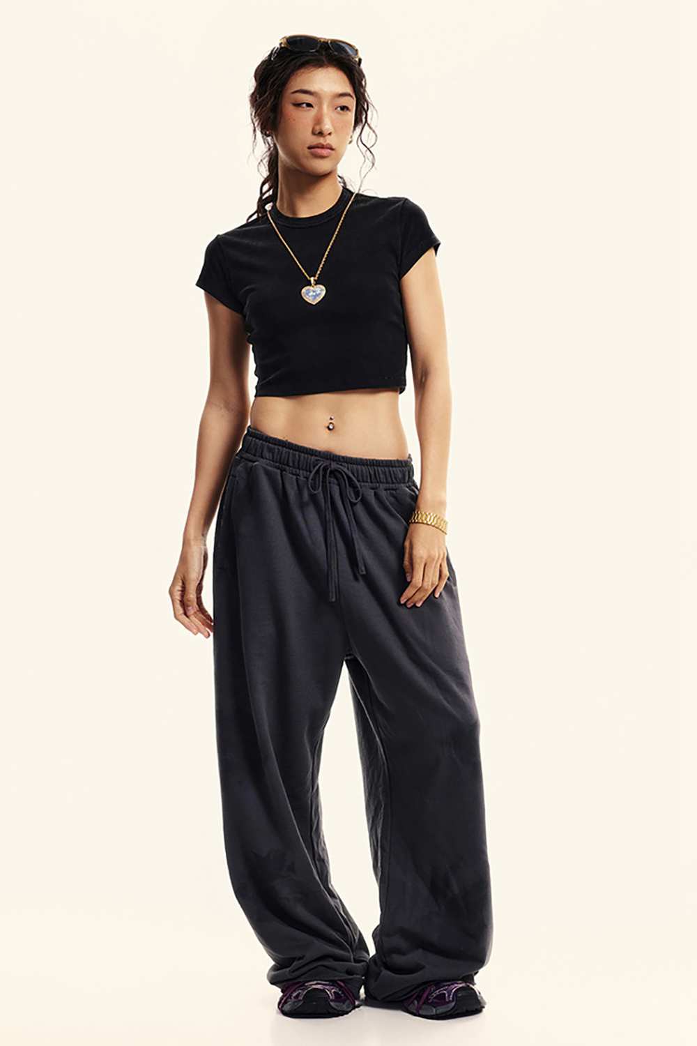 Urban Chic Cropped Tee - Vintage High Street T-Shirt for Stylish Wear