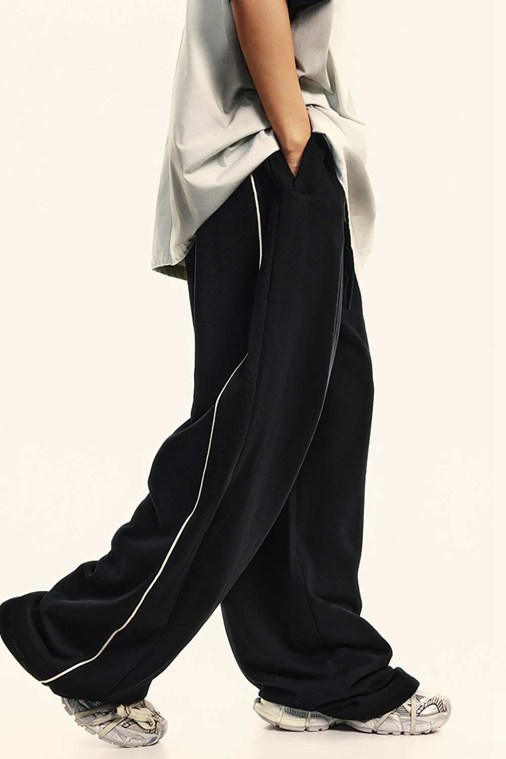 Unisex Vintage High Street Washed Wide-Leg Sweatpants - WearingLab