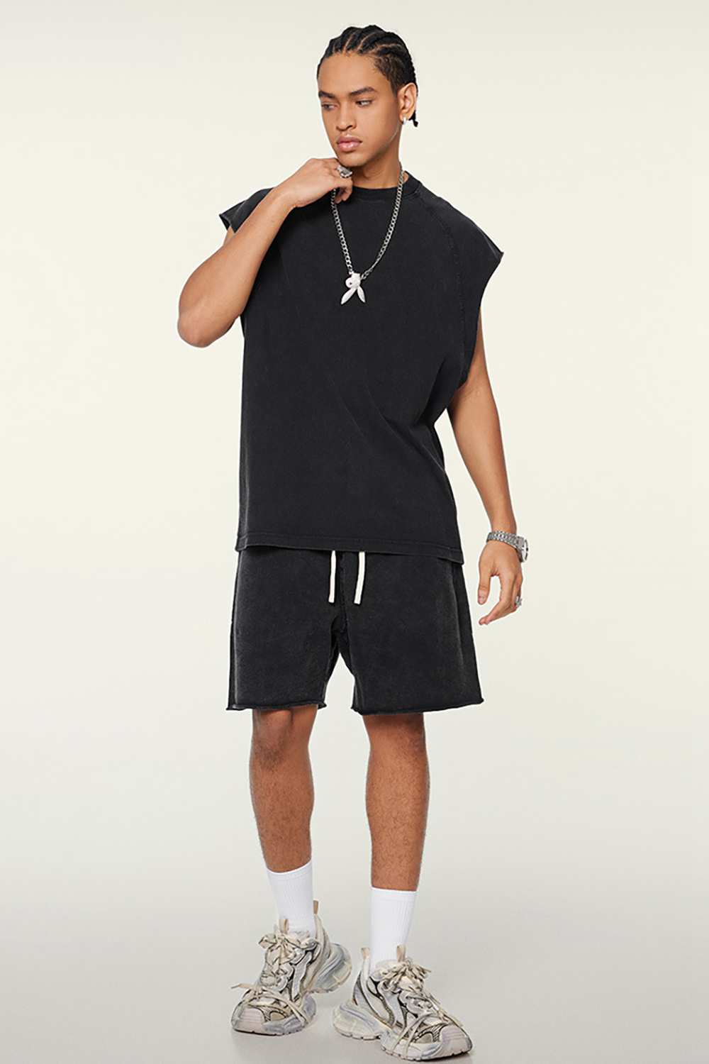 Vintage Wash Muscle Tank: Street-Ready and Sun-Set for Adventure