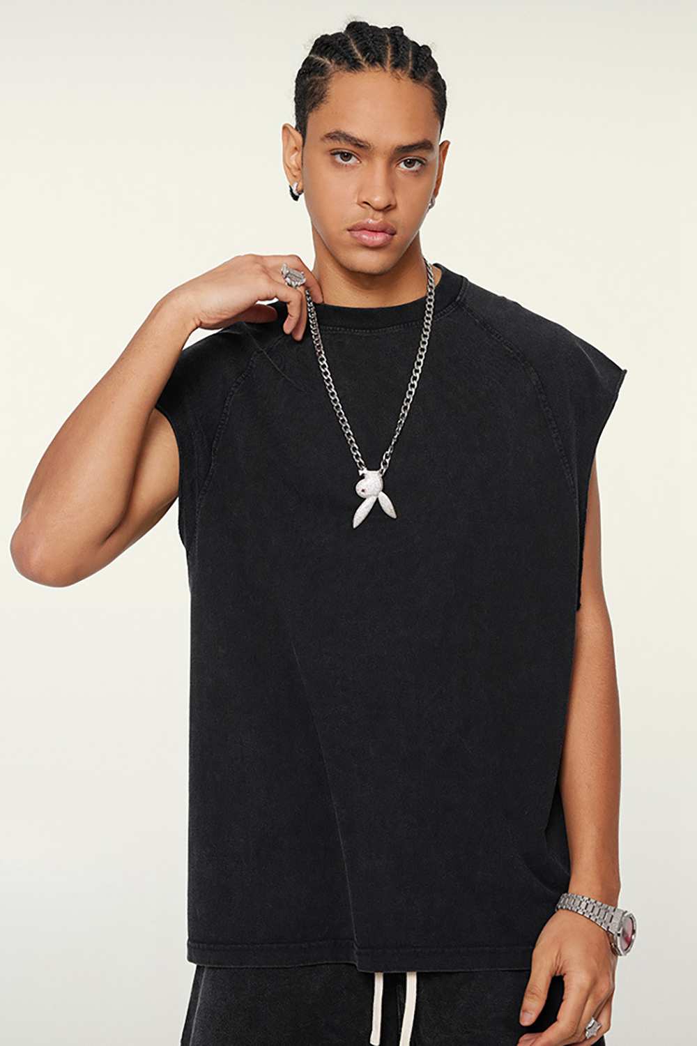 Vintage Wash Muscle Tank: Street-Ready and Sun-Set for Adventure