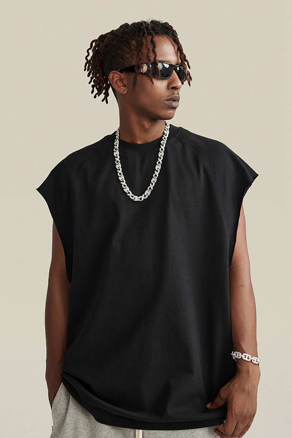 Vintage Wash Muscle Tank: Street-Ready and Sun-Set for Adventure