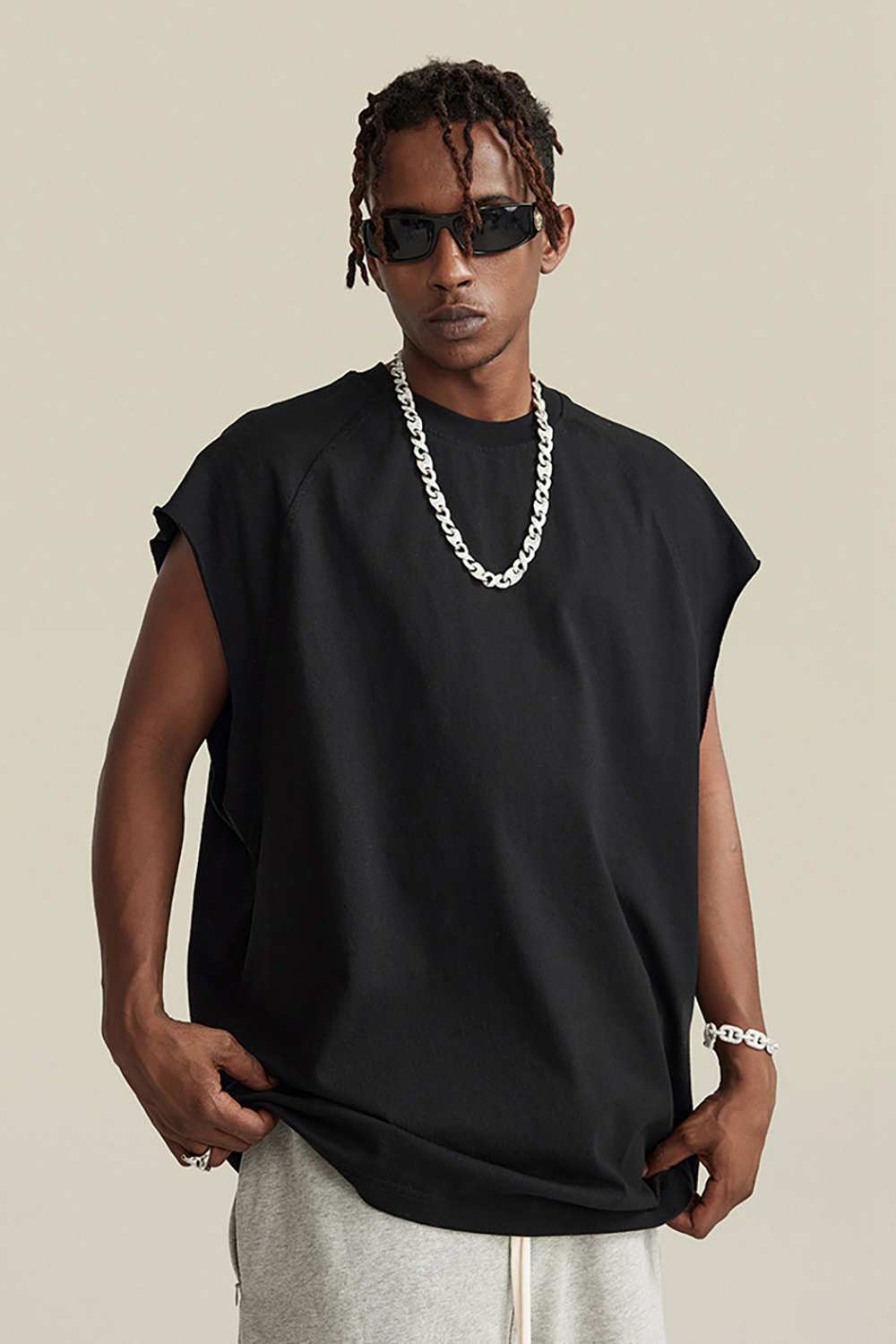 Vintage Wash Muscle Tank: Street-Ready and Sun-Set for Adventure