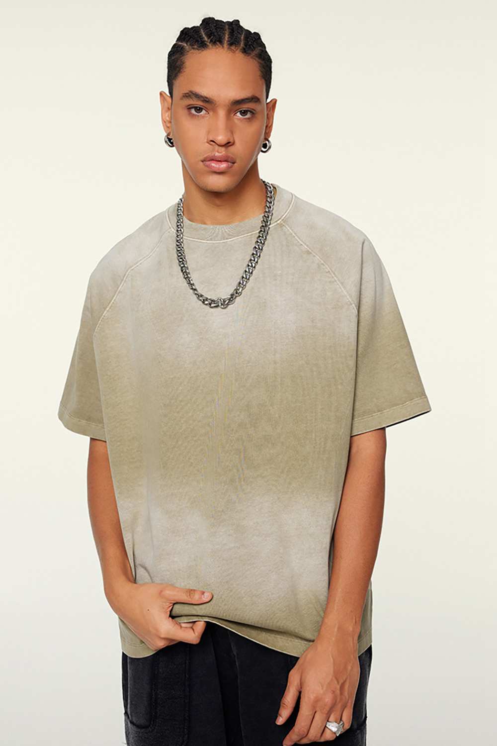 Ombre Vintage Tee: Gradient Elegance in a Relaxed Cut