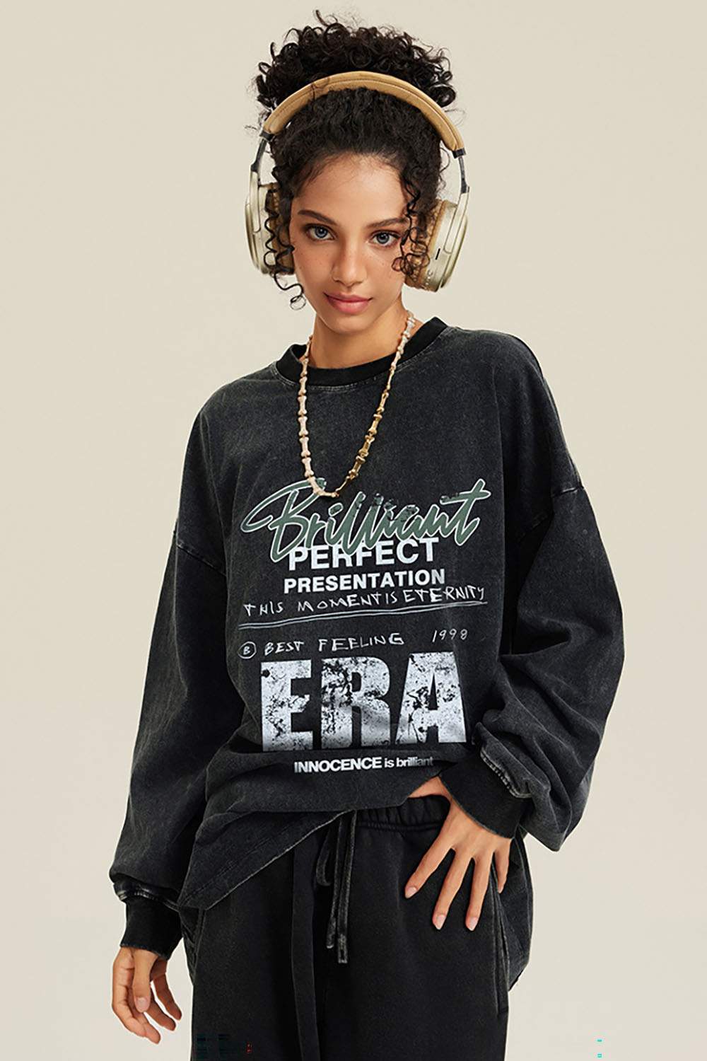 Loose Washed Small Neck Letter Long Sleeve T-Shirt