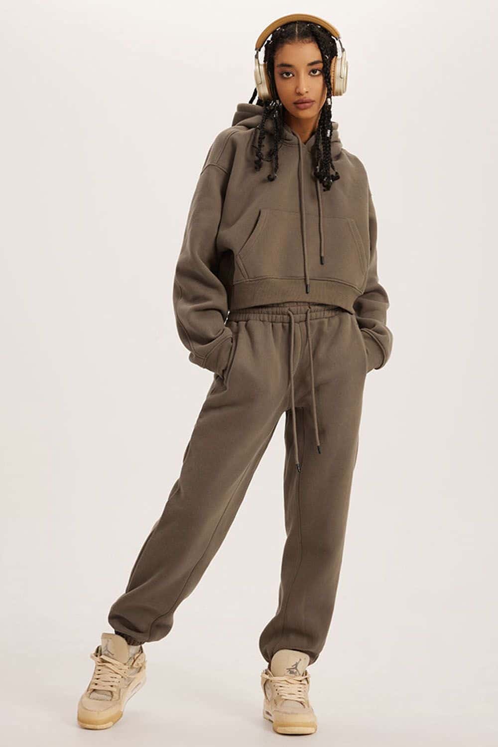 Retro Hooded Pullover Sweatshirt - Fleece-Lined Cropped Hoodie