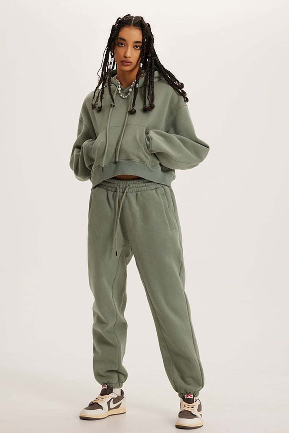 Retro Hooded Pullover Sweatshirt - Fleece-Lined Cropped Hoodie