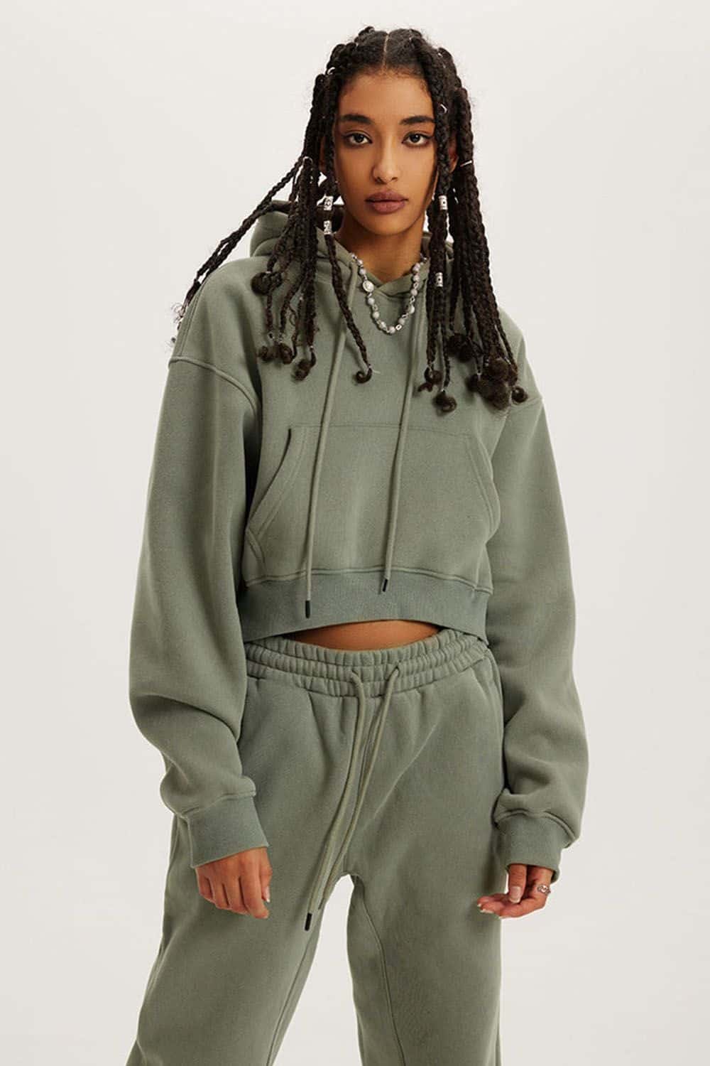 Retro Hooded Pullover Sweatshirt - Fleece-Lined Cropped Hoodie