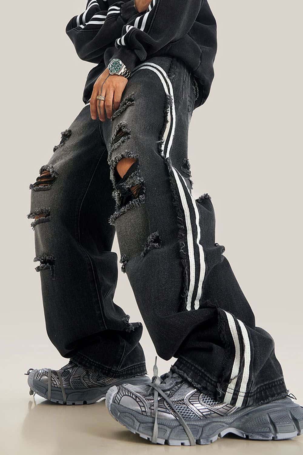 Distressed Wide-Leg Jeans with Sporty Side Stripes - Vintage Streetwear Essential