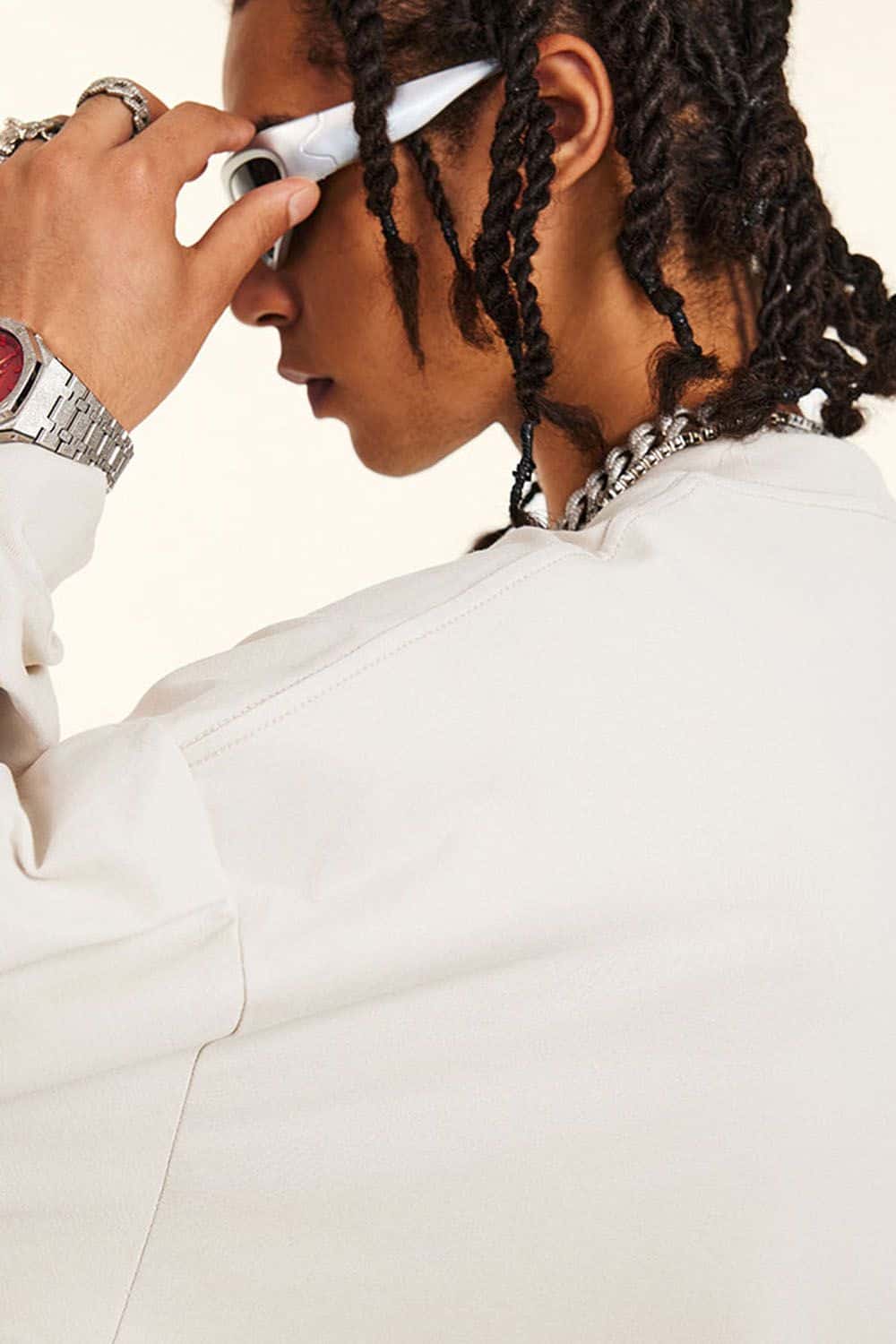 Rock Band Scissor Hands Graphic Water-Washed Long Sleeve T-Shirt