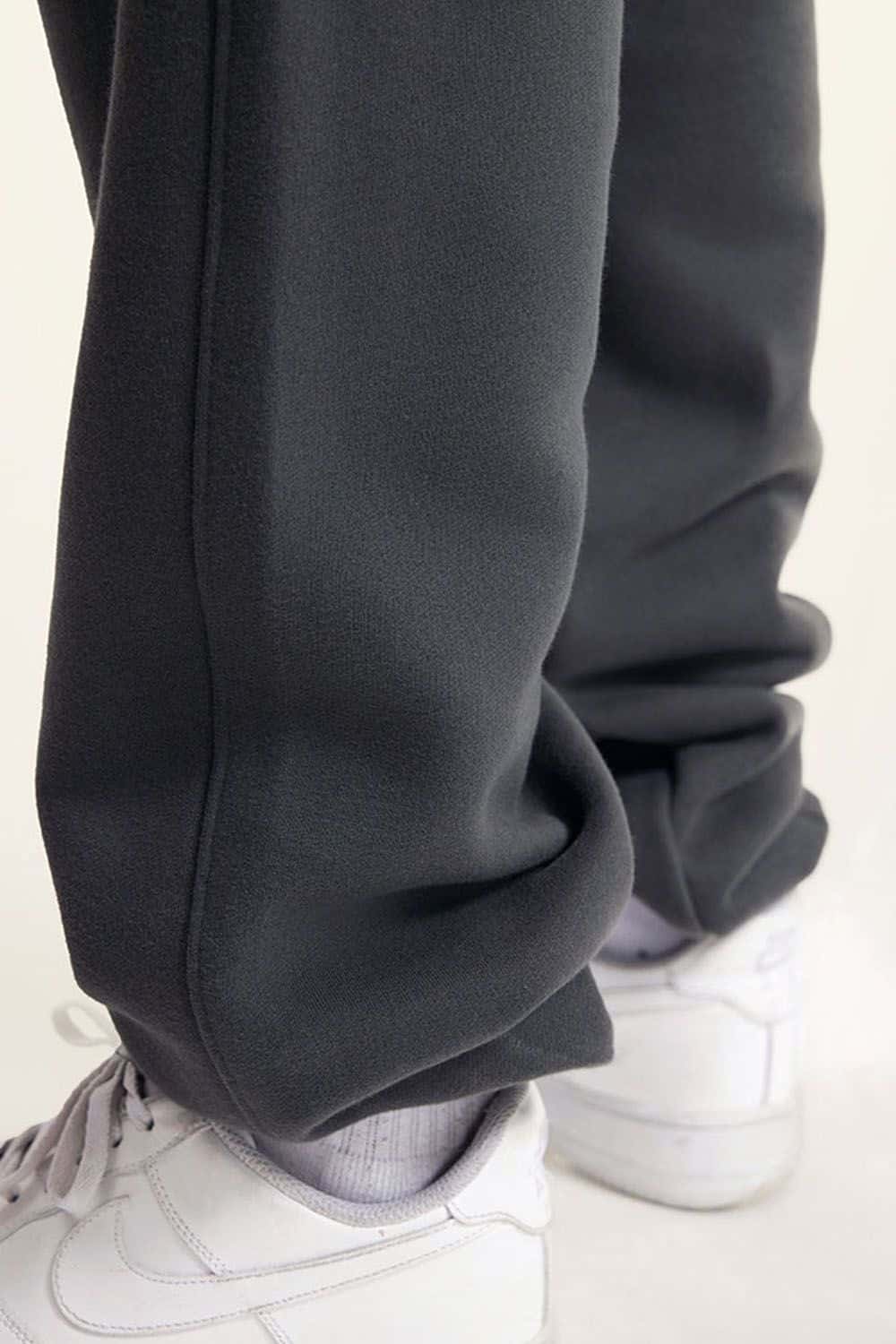 Loose-Fit Fleece-Lined Jogger Sweatpants