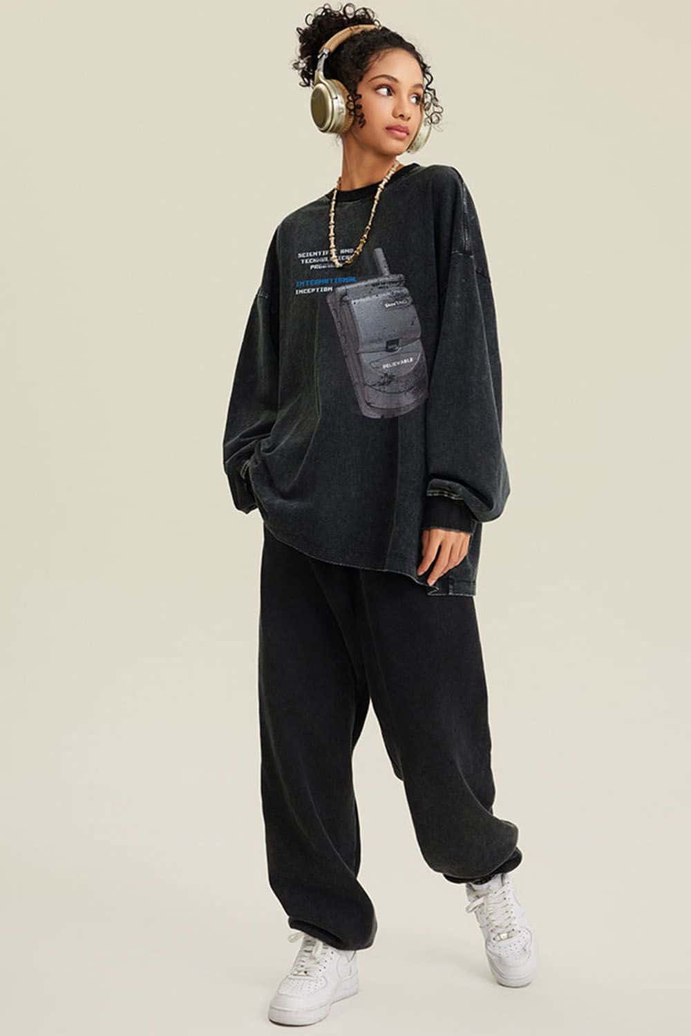 Loose Retro Flip Phone Print Long Sleeve T-Shirt