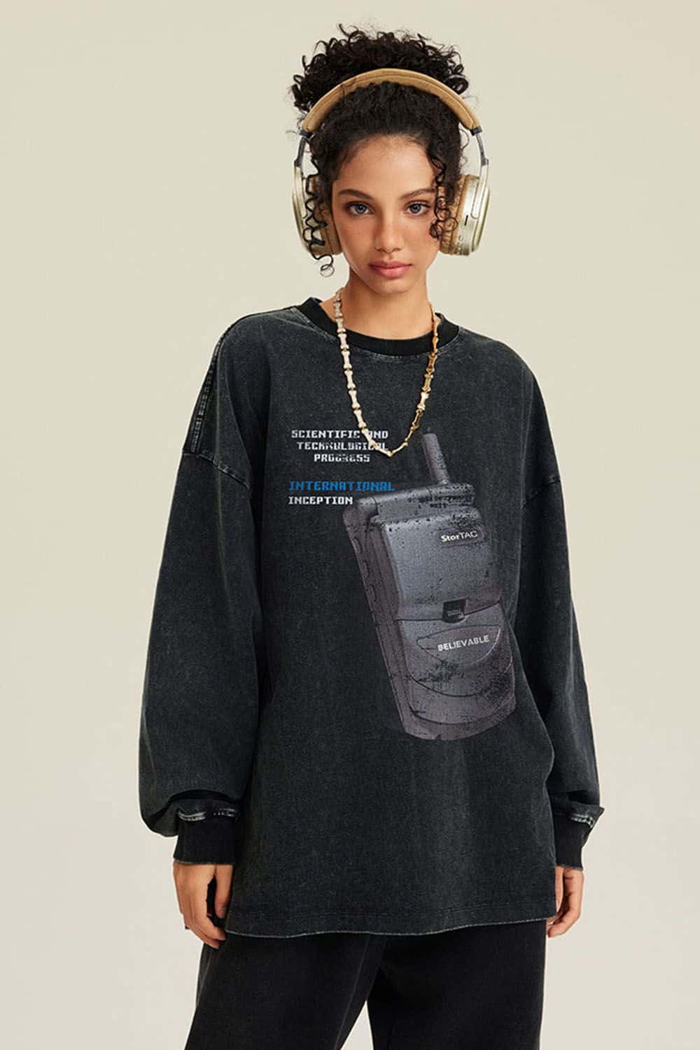 Loose Retro Flip Phone Print Long Sleeve T-Shirt