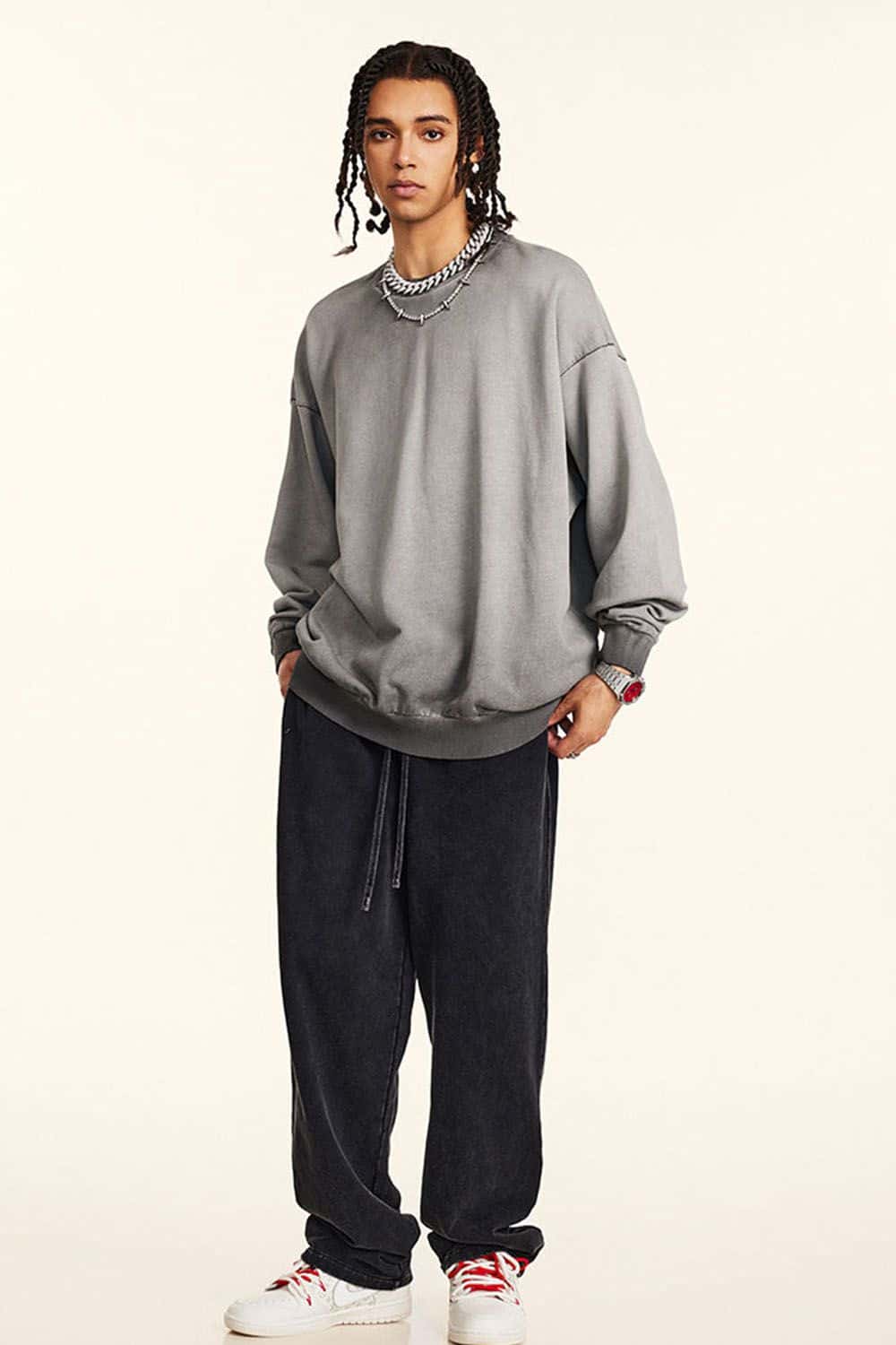 Loose Silhouette Washed Crew Neck Sweatshirt