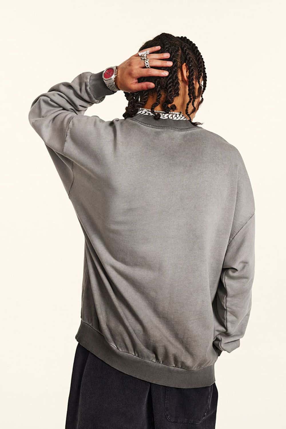 Loose Silhouette Washed Crew Neck Sweatshirt