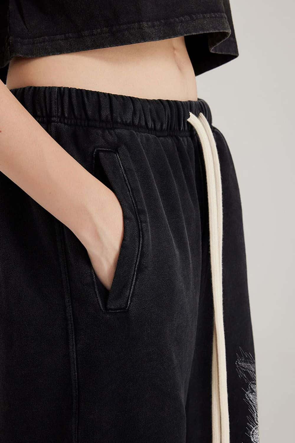 Street Style Gradient Graffiti Wide-Leg Joggers
