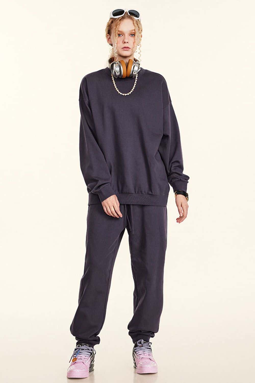 Heavyweight 440g Solid Color Drop-Shoulder Crewneck Sweatshirt