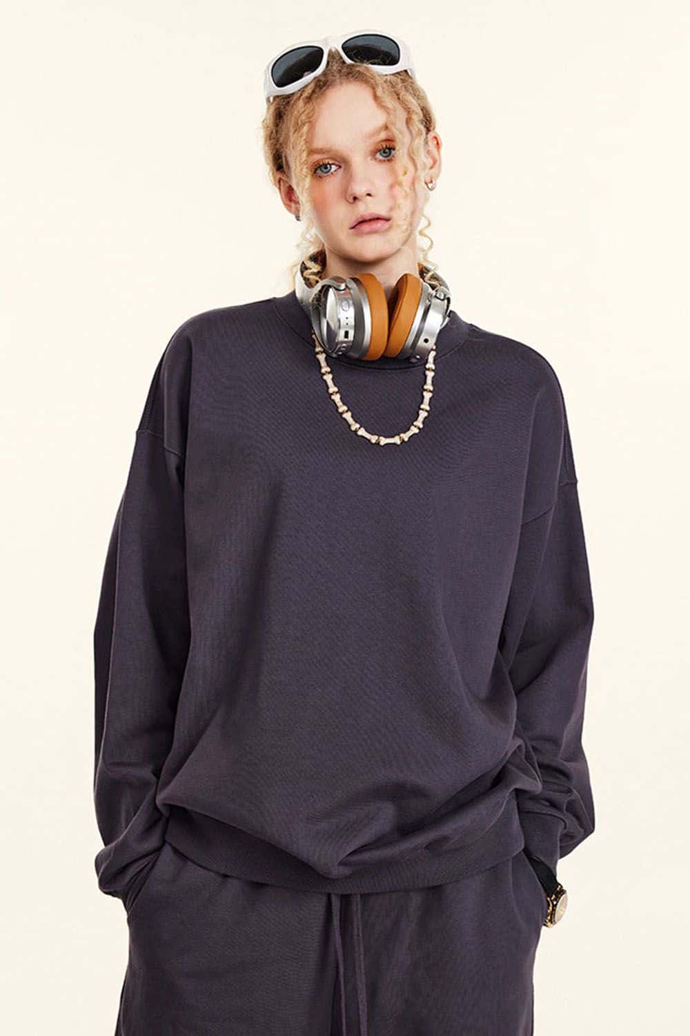 Heavyweight 440g Solid Color Drop-Shoulder Crewneck Sweatshirt