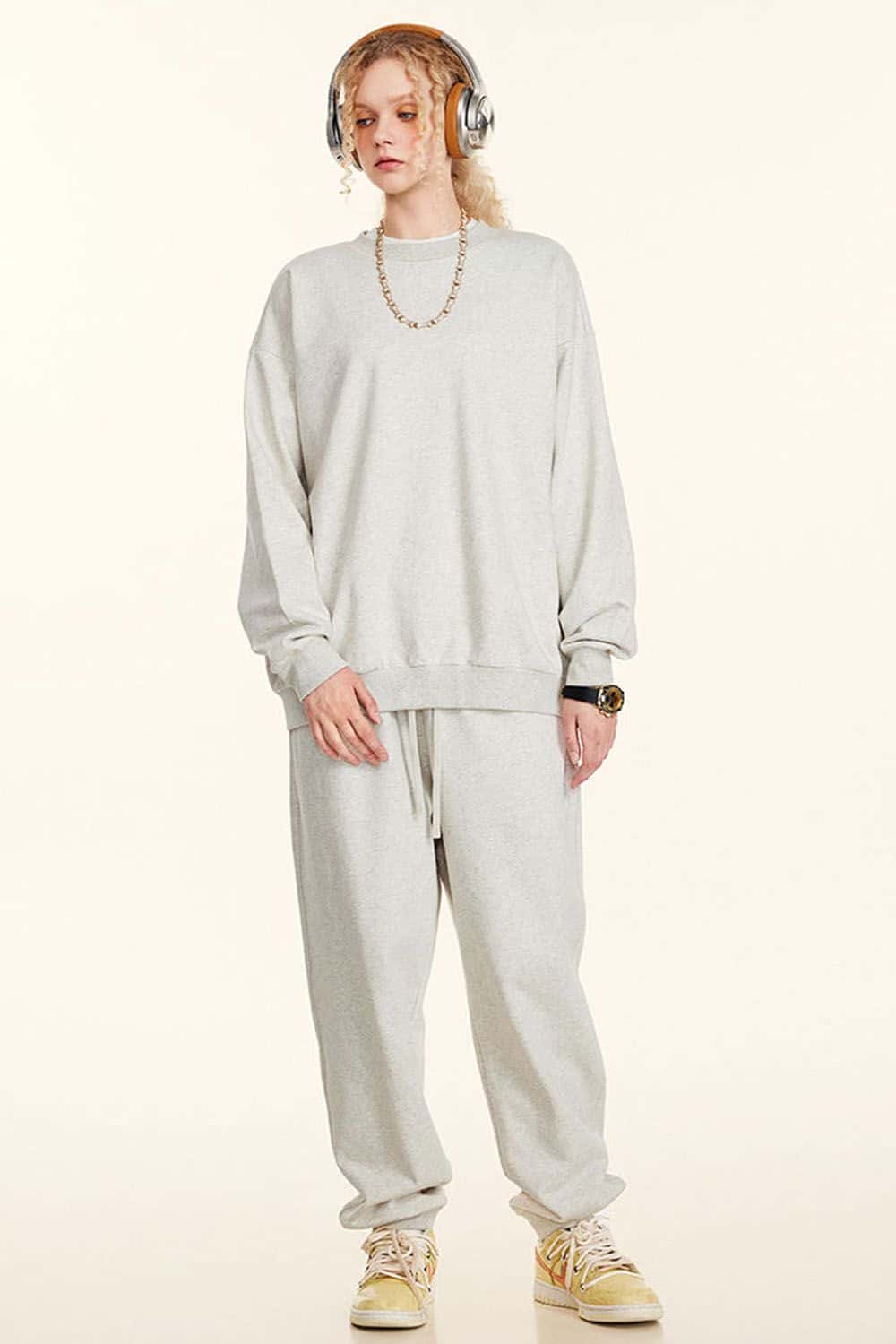 Heavyweight 440g Solid Color Drop-Shoulder Crewneck Sweatshirt