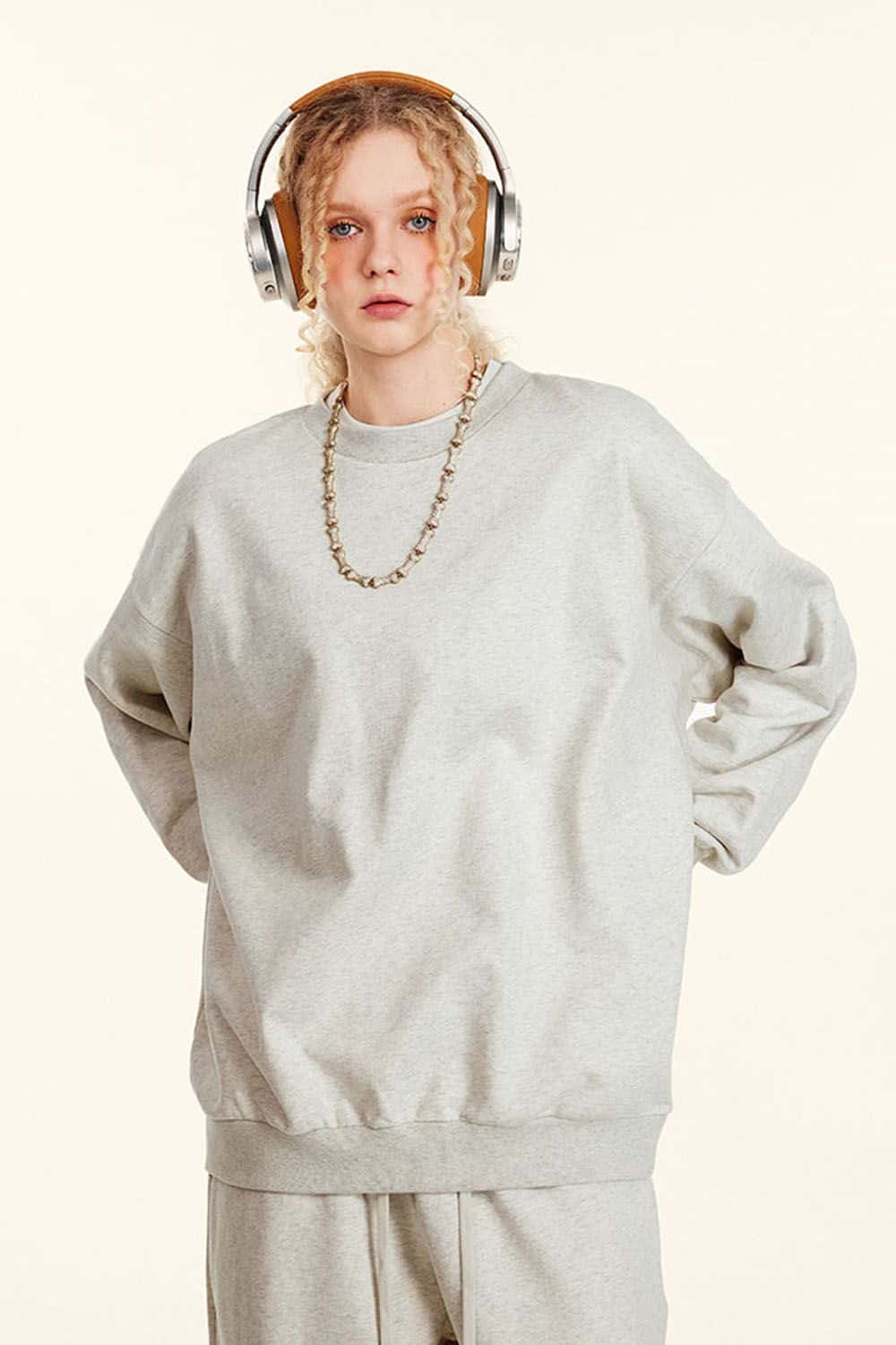 Heavyweight 440g Solid Color Drop-Shoulder Crewneck Sweatshirt