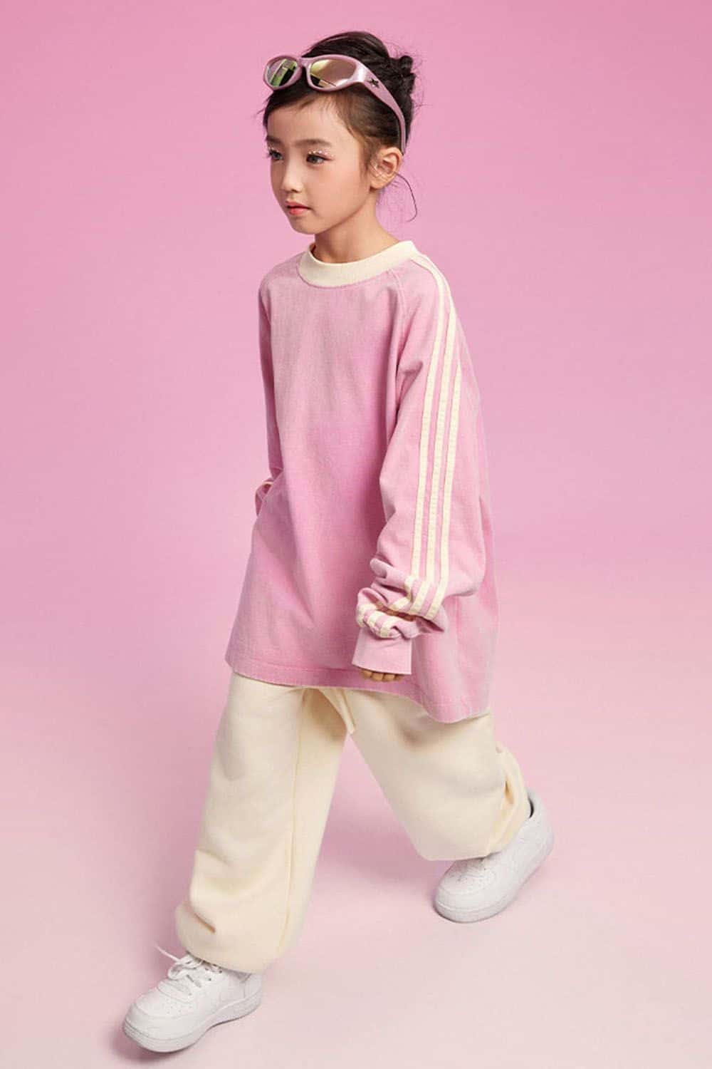 Kids' Sports Style Long-Sleeve Cotton T-Shirt with Drop Shoulder Design