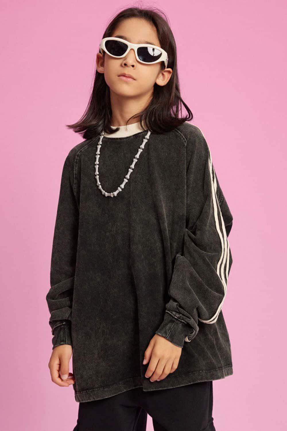 Kids' Sports Style Long-Sleeve Cotton T-Shirt with Drop Shoulder Design