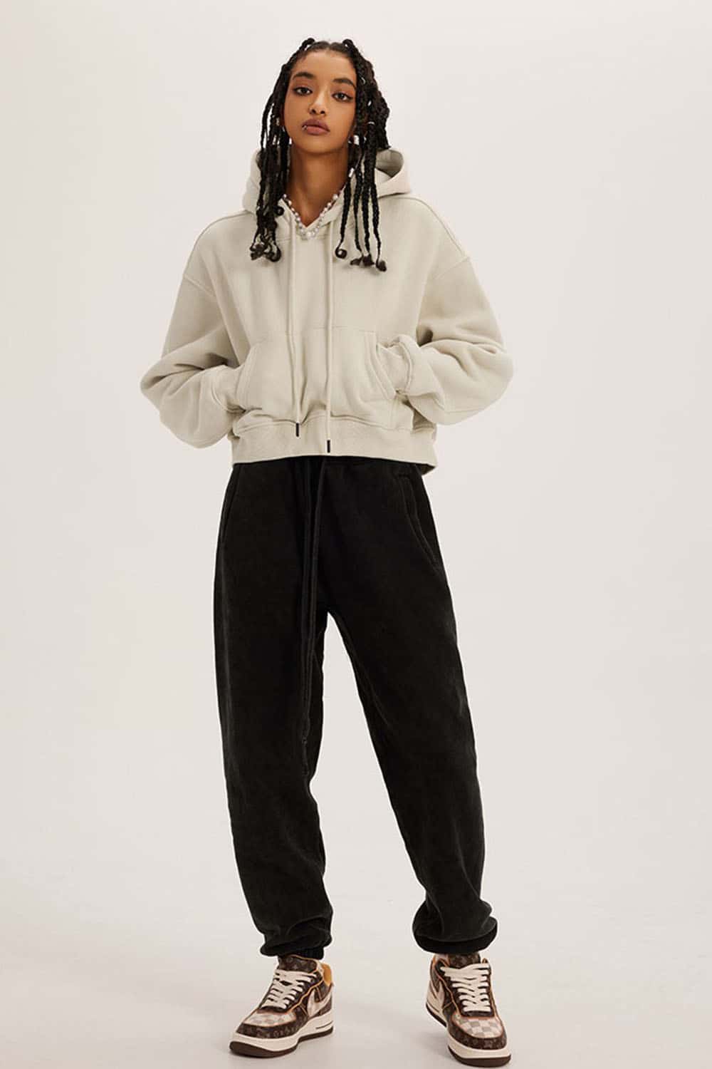 Retro Hooded Pullover Sweatshirt with Fleece Lining and Cropped Design