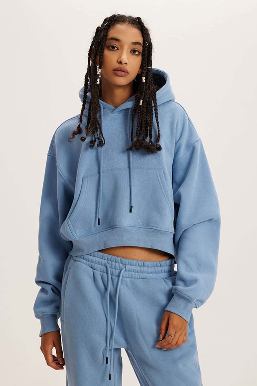 Retro Hooded Pullover Sweatshirt with Fleece Lining and Cropped Design