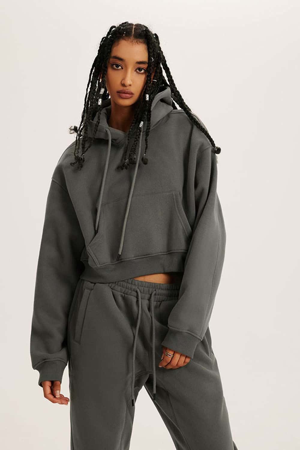 Retro Hooded Pullover Sweatshirt with Fleece Lining and Cropped Design