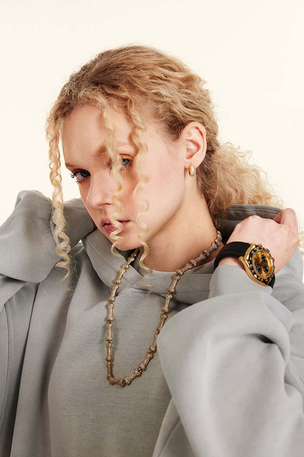 Designer Loose-Fit Fleece-Lined Hoodie with Stylish Detailing