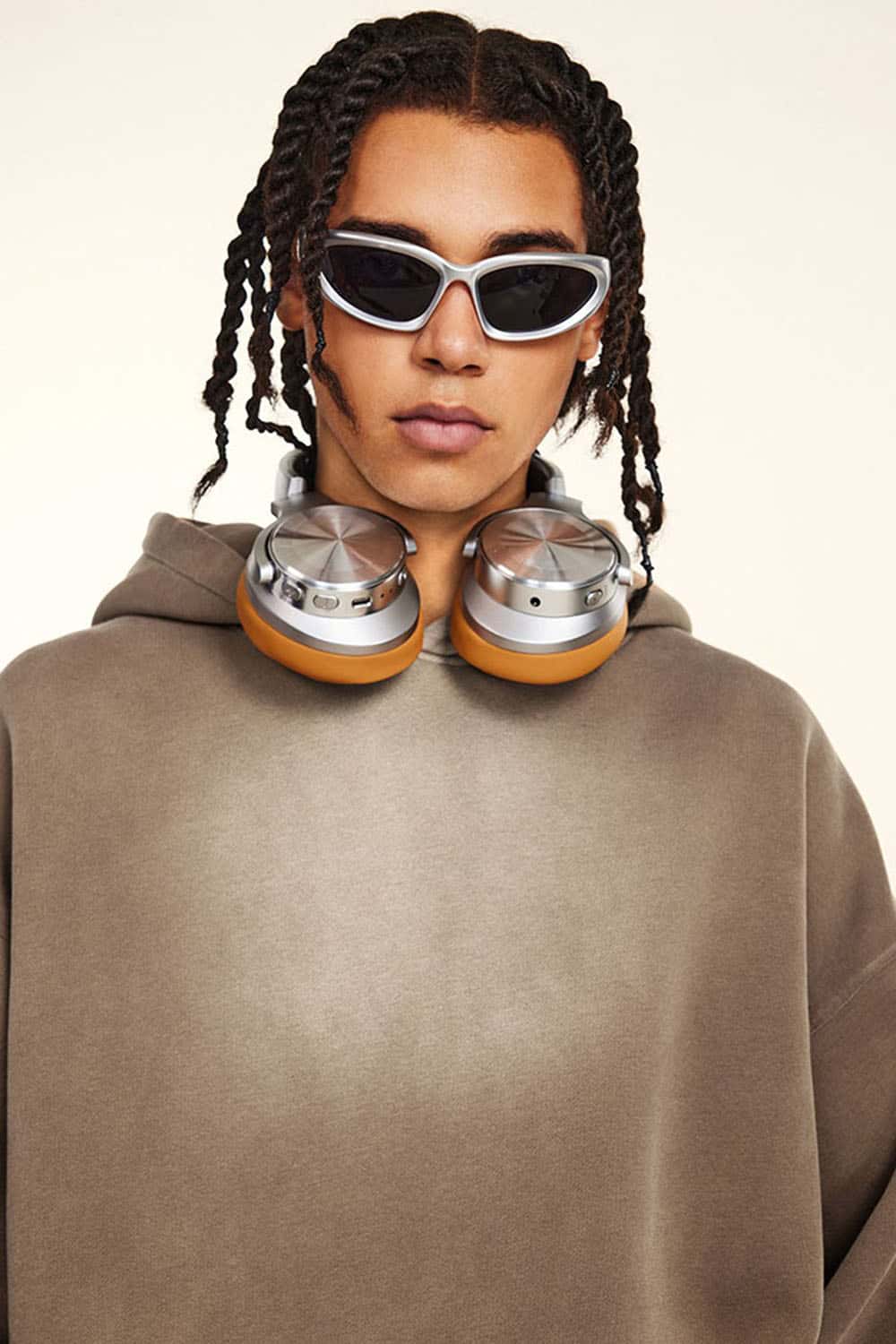 Designer Loose-Fit Fleece-Lined Hoodie with Stylish Detailing