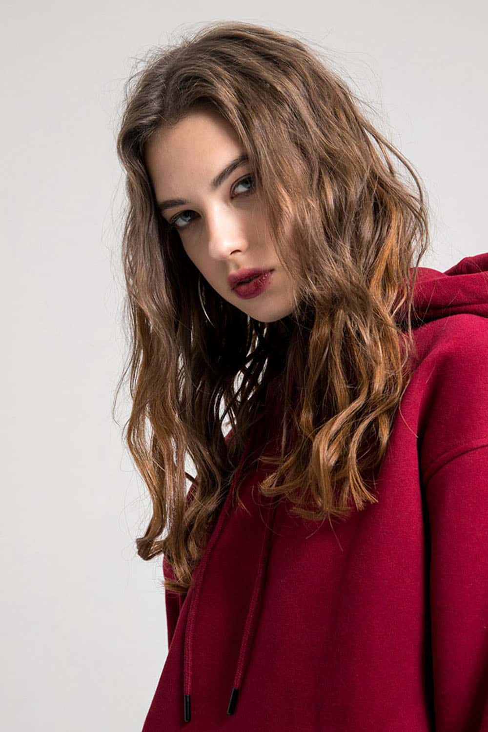 Fleece-Lined Solid Color Hoodie with Plush Hood - Cozy Casual Wear