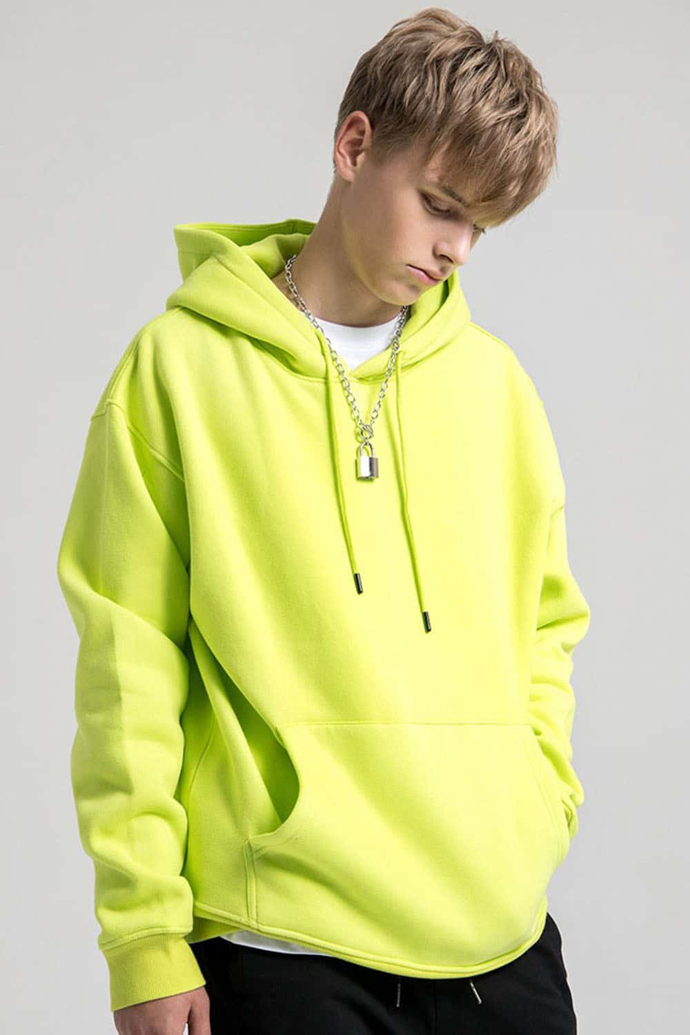 Fleece-Lined Solid Color Hoodie with Plush Hood - Cozy Casual Wear