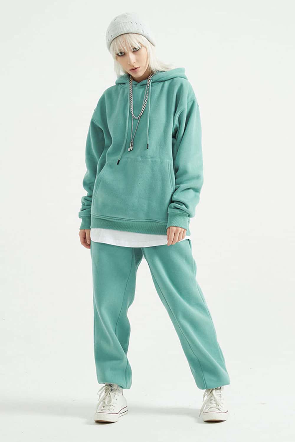 Fleece-Lined Solid Color Hoodie with Plush Hood - Cozy Casual Wear