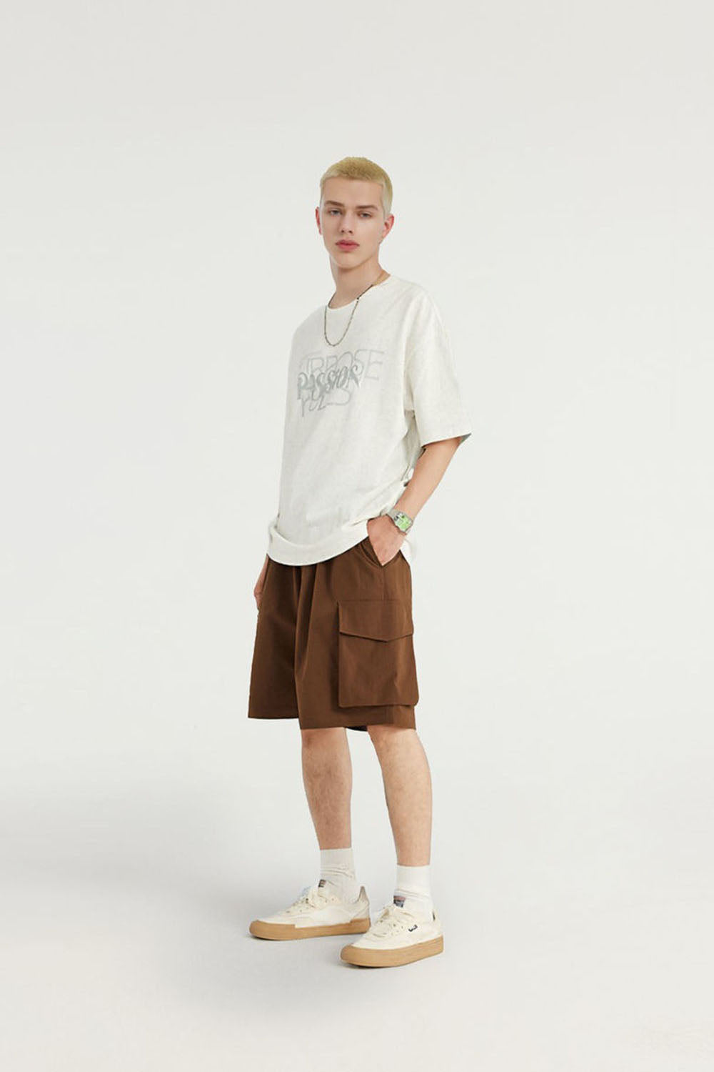 Wrinkled Utility Shorts with Large Camping Pockets and Straight Five-Point Cut