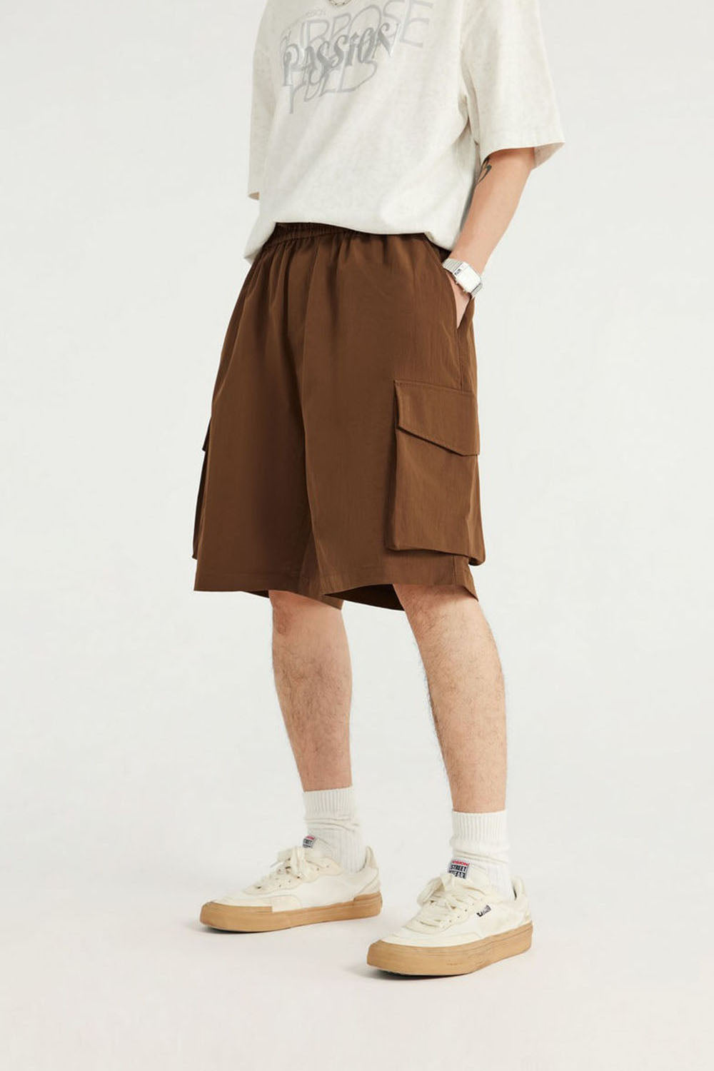 Wrinkled Utility Shorts with Large Camping Pockets and Straight Five-Point Cut