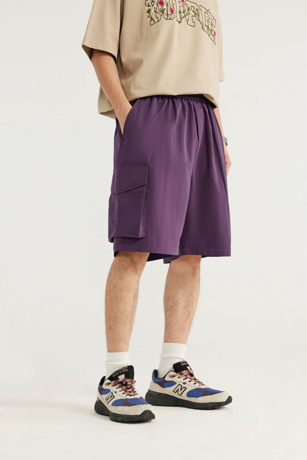 Wrinkled Utility Shorts with Large Camping Pockets and Straight Five-Point Cut