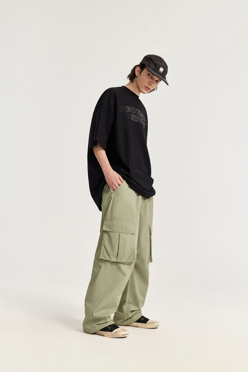 Water-Resistant Cargo Wide-Leg Pants with Visible Stitching