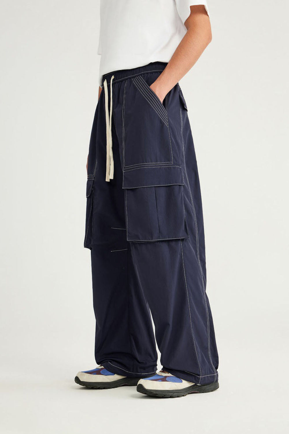Water-Resistant Cargo Wide-Leg Pants with Visible Stitching