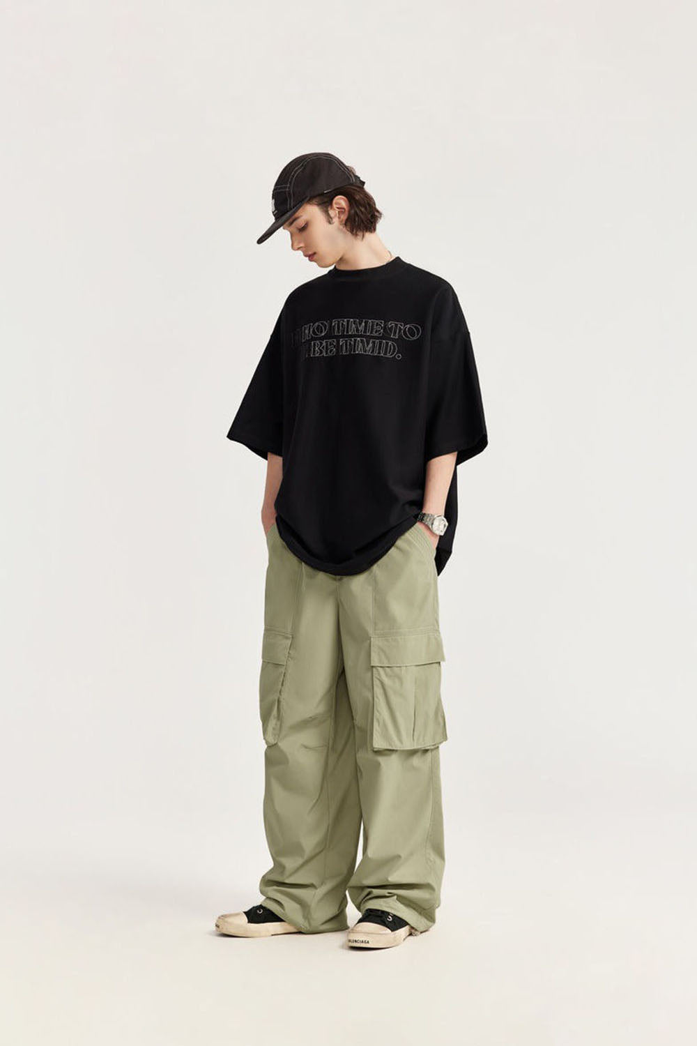 Water-Resistant Cargo Wide-Leg Pants with Visible Stitching