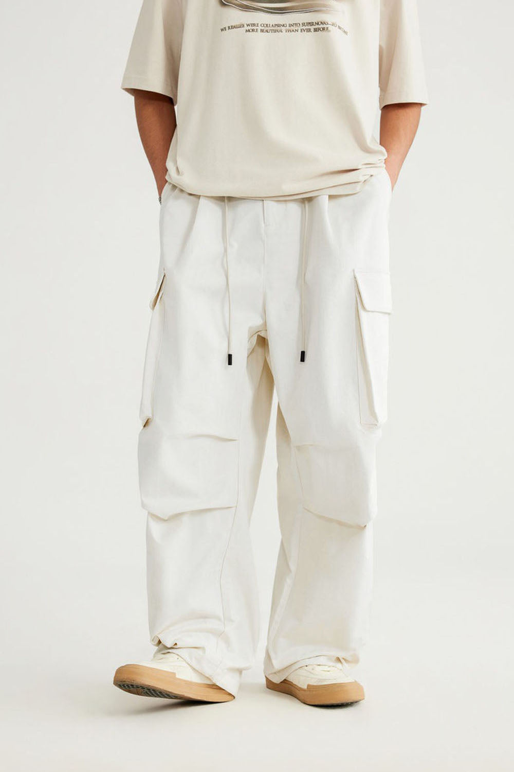 Large Pocket Parachute Wide-Leg Pants with Herringbone Pattern