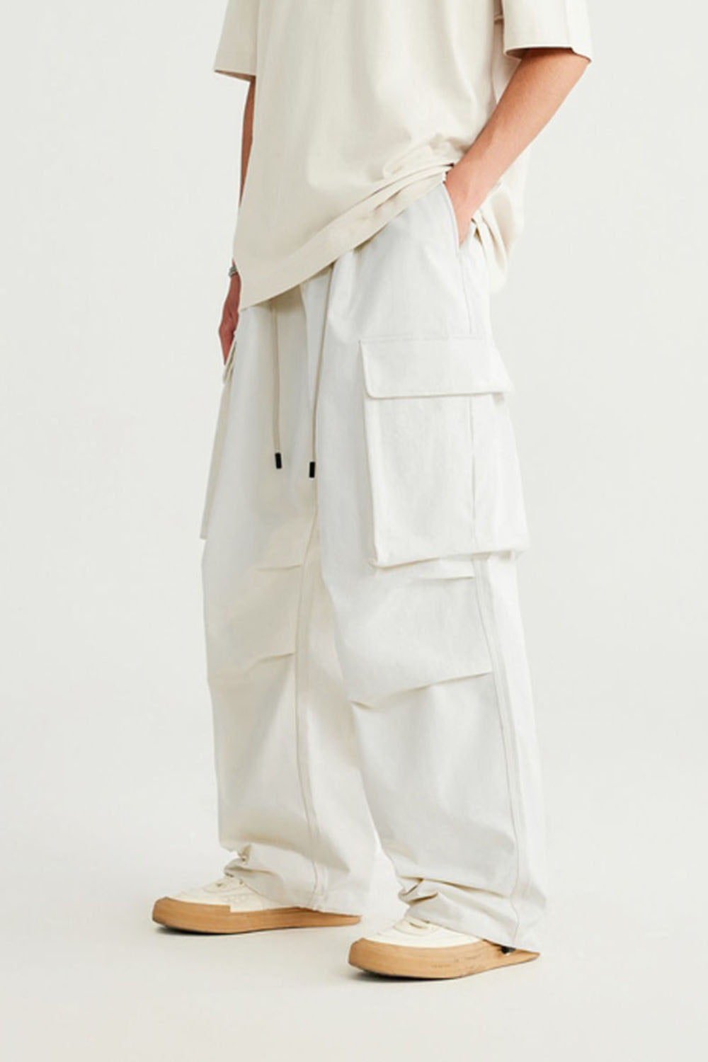 Large Pocket Parachute Wide-Leg Pants with Herringbone Pattern