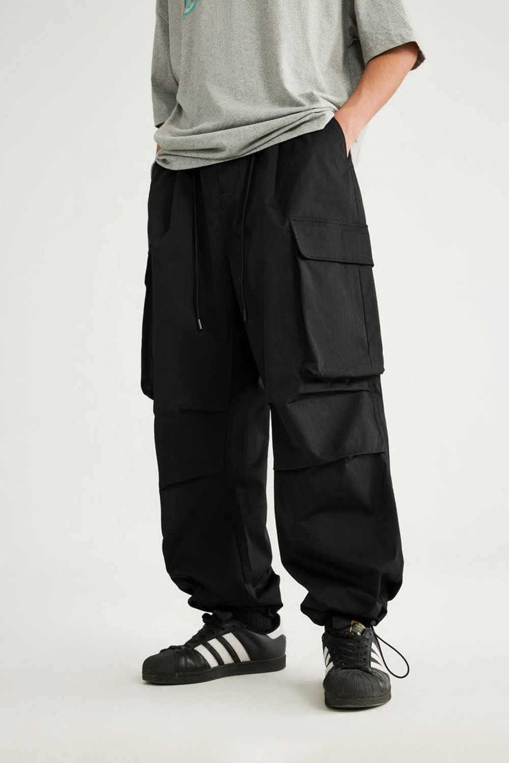 Large Pocket Parachute Wide-Leg Pants with Herringbone Pattern