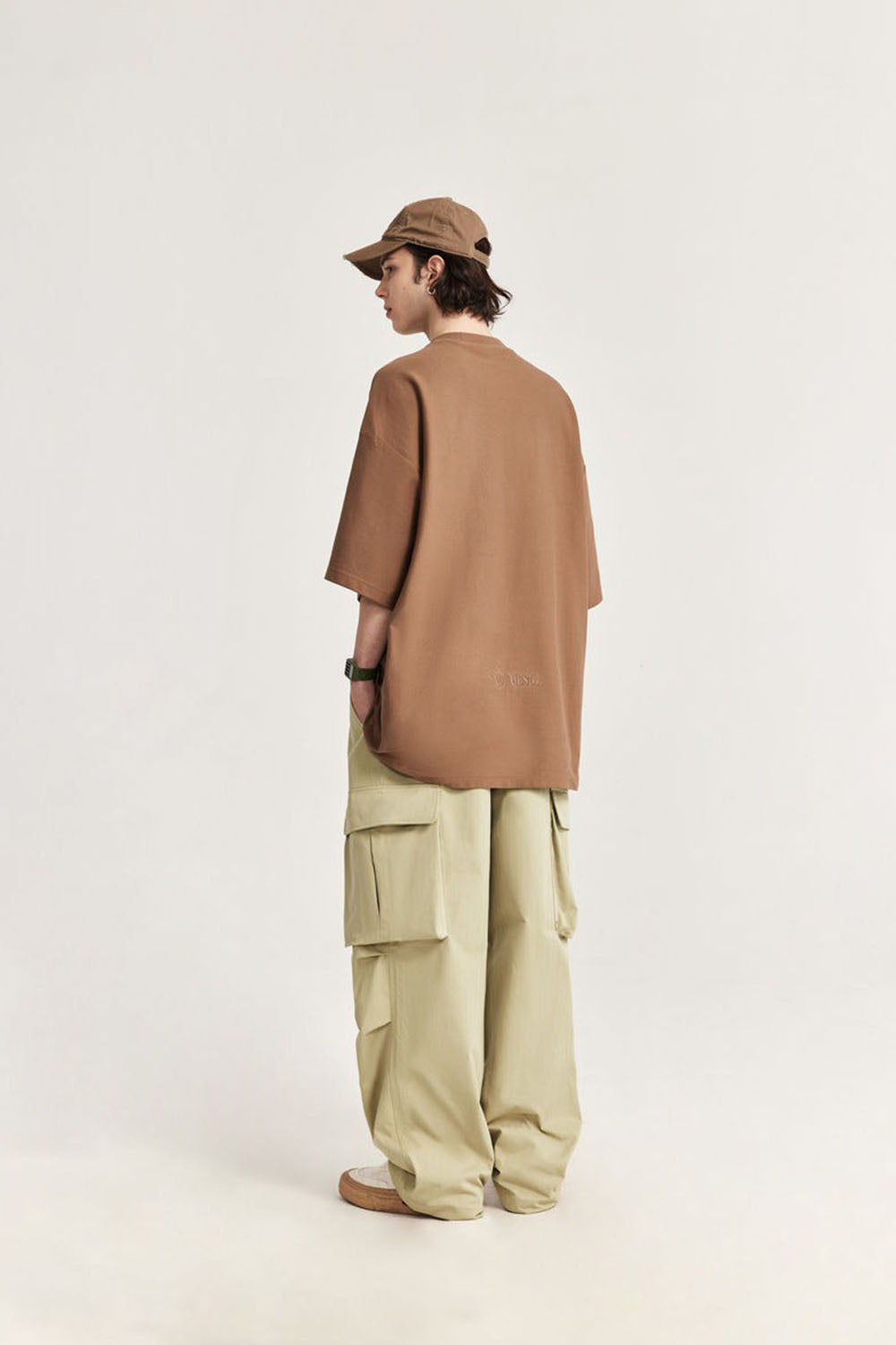 Large Pocket Parachute Wide-Leg Pants with Herringbone Pattern