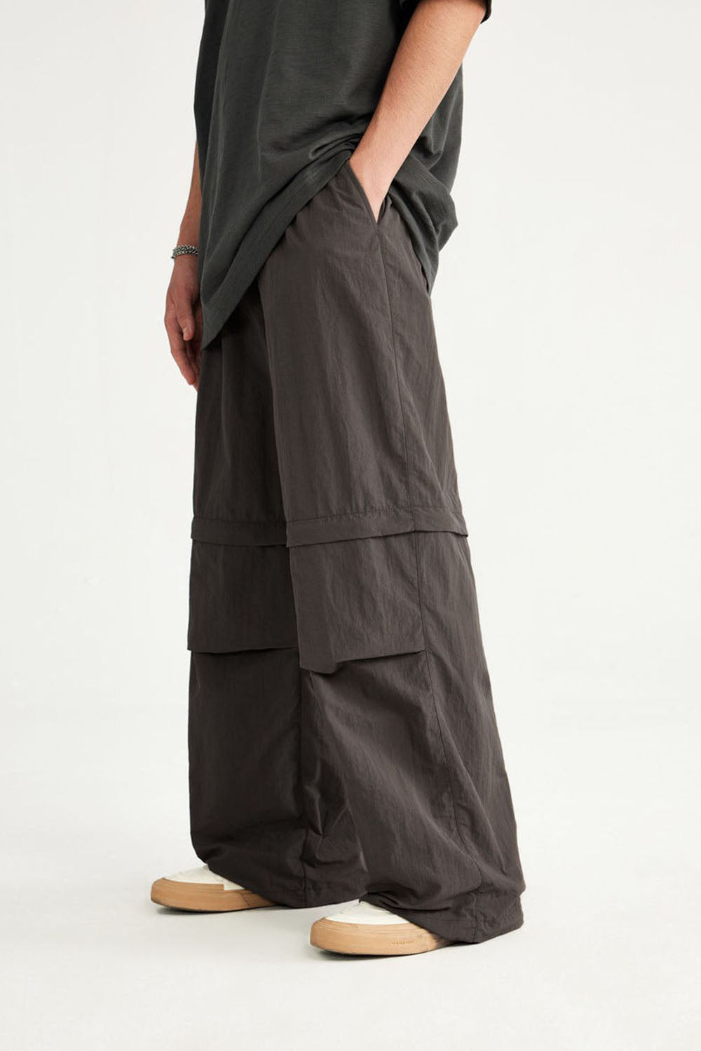 Convertible Wide-Leg Pants: Versatile, Waterproof Casual Wear