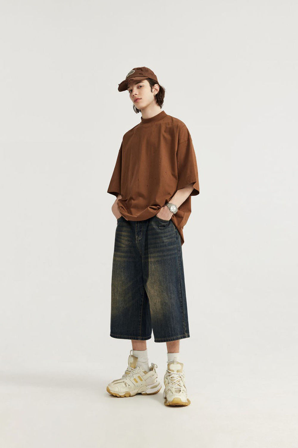 Seven-Eighths Washed Wide-Leg Denim Capri Pants