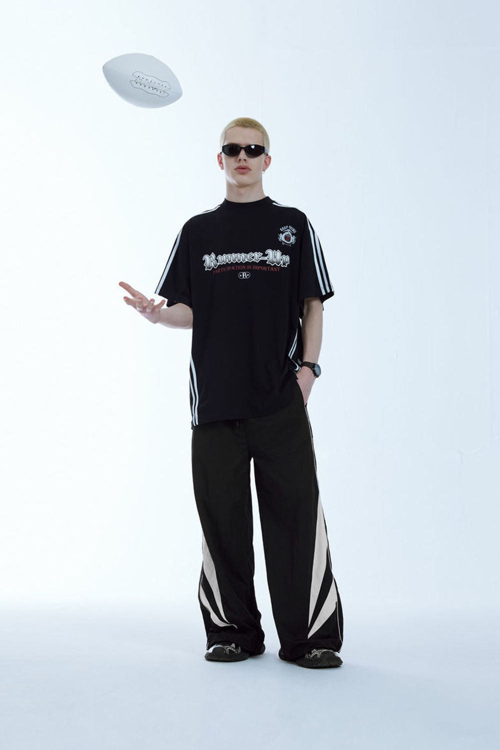 Men's Avant-Garde Sport Striped Wide-Leg Waterproof Casual Pants