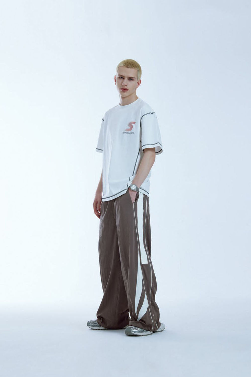 Men's Avant-Garde Sport Striped Wide-Leg Waterproof Casual Pants