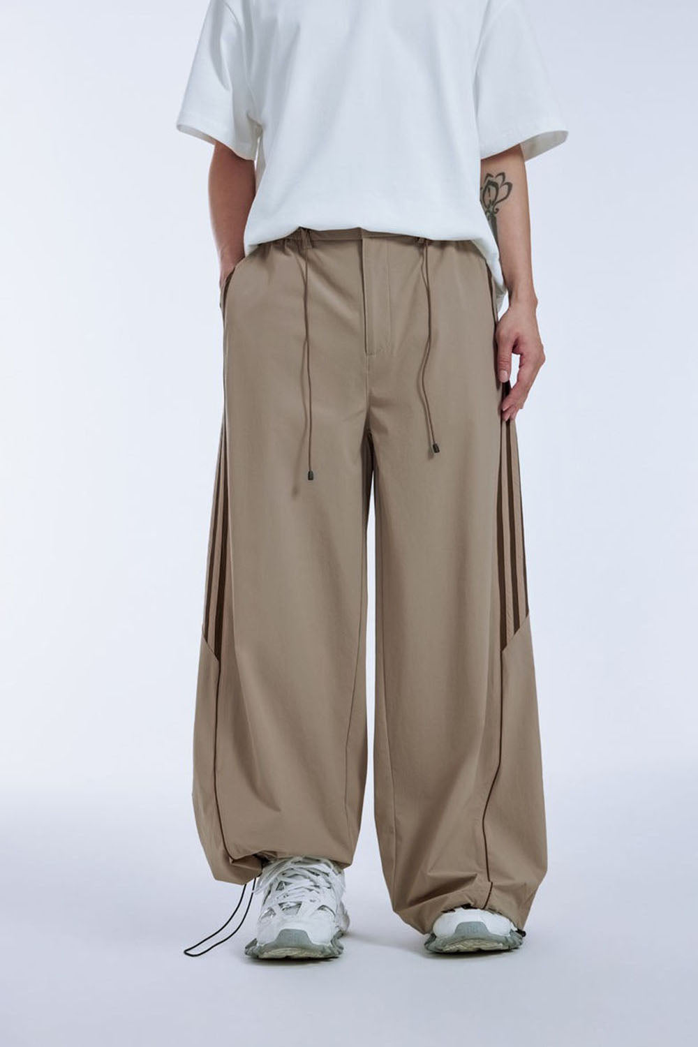 Color Block Panel A-Line Wide-Leg Pants: Casual Long Pants with Contrasting Stripes