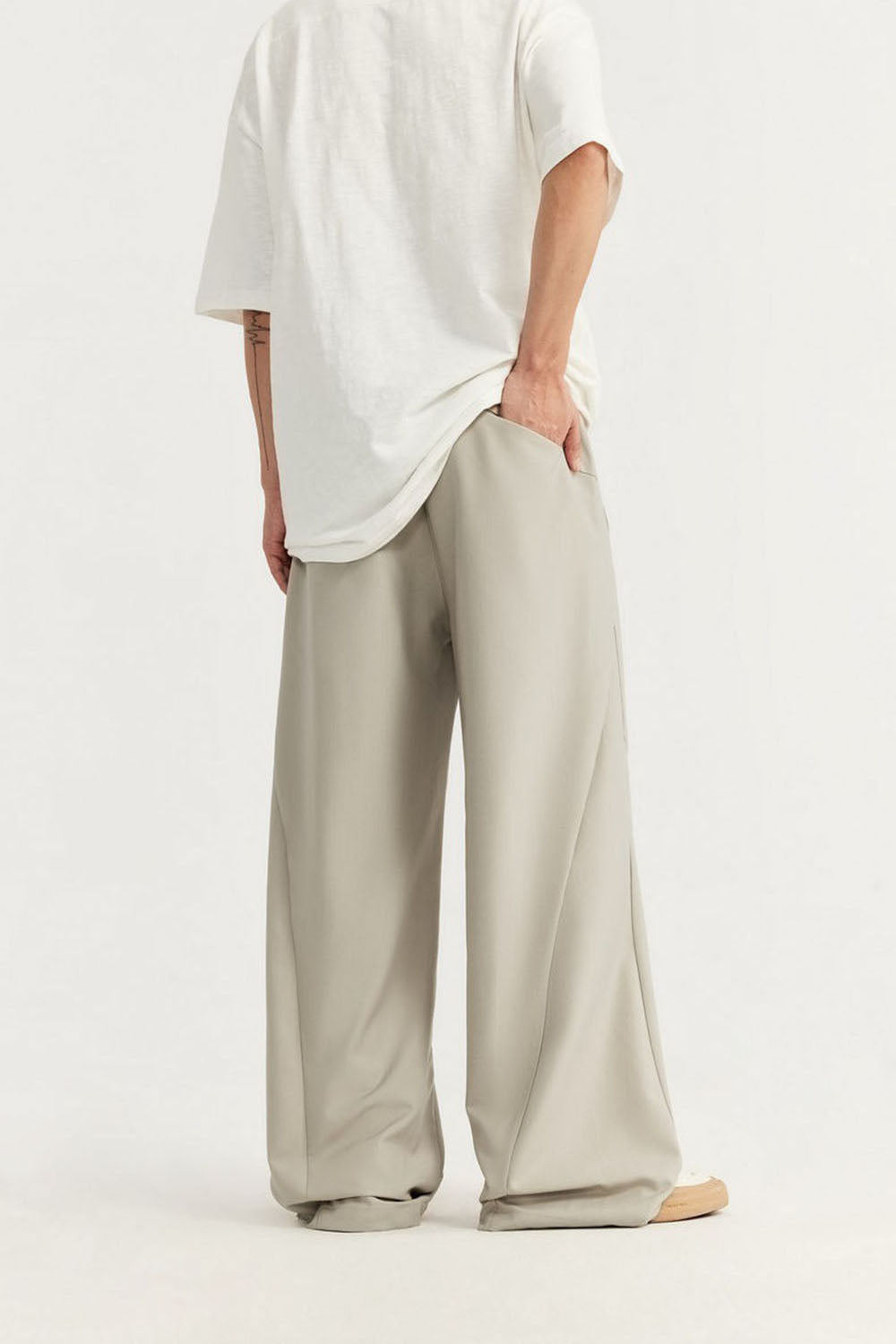 Pleated Suit Trousers with Wide Leg: Casual Long Pants
