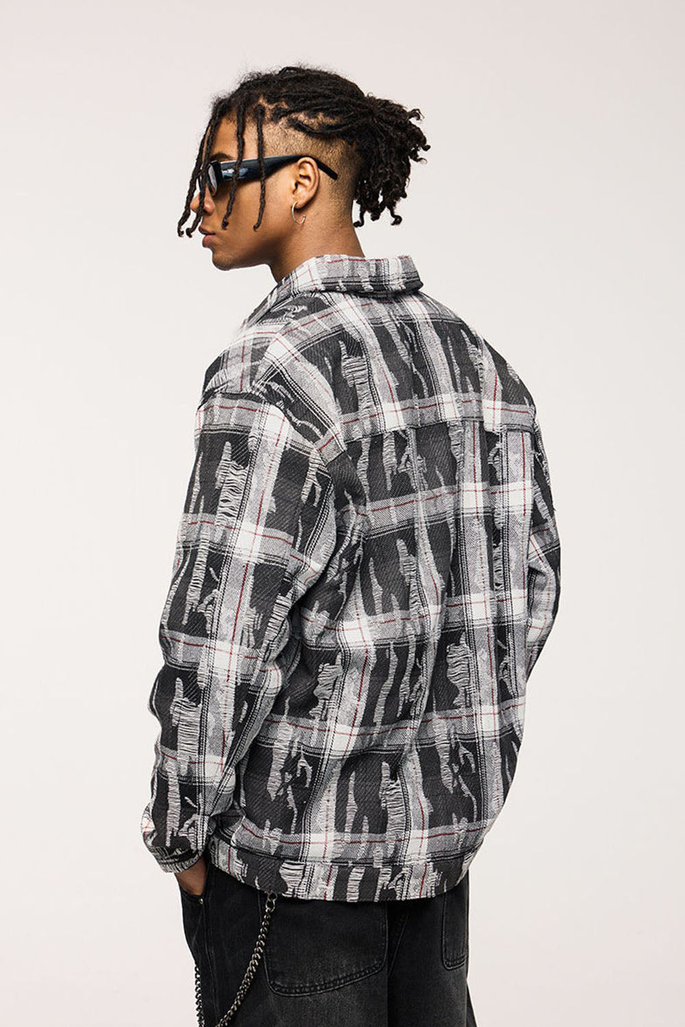 Deconstructed Plaid Shirt Jacket: Loose-Fit Casual Long Sleeve Shirt